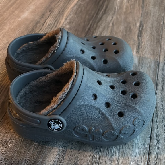 CROCS fleece lined - Picture 2 of 5
